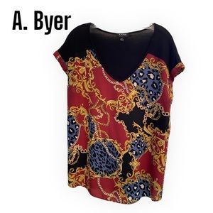 A Byer V Neck Cap Short Sleeve Chain Animal Print Black Burgundy Top L